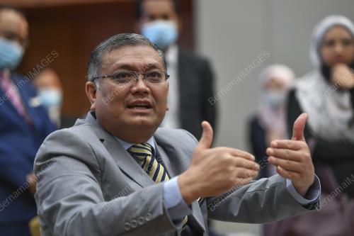 DATUK DR SHAMSUL ANUAR NASARAH