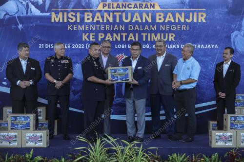 DATUK SERI SAIFUDDIN NASUTION ISMAIL