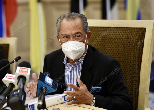 TAN SRI MUHYIDDIN YASSIN