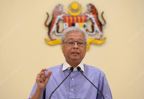 DATUK SERI ISMAIL SABRI YAAKOB