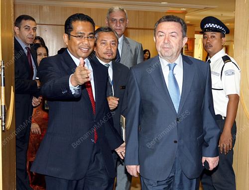 MOHAMED KHALED NORDIN
