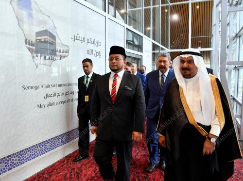 DATUK AHMAD MARZUK SHAARY