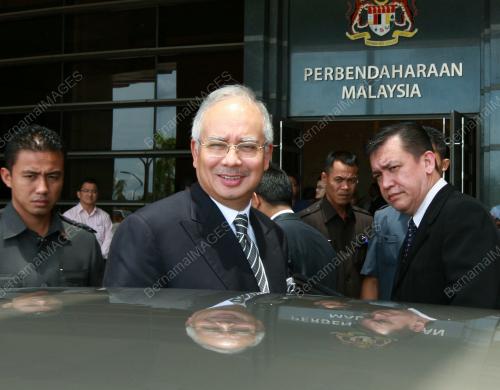 MOHD NAJIB TUN ABDUL RAZAK