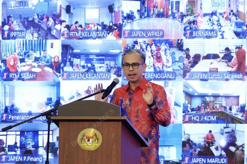 FAHMI FADZIL