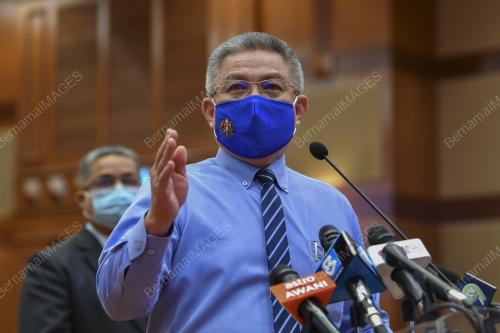 DATUK SERI DR ADHAM BABA