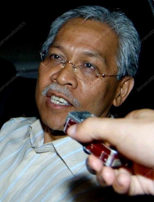 DATUK SERI IDRIS JUSUH