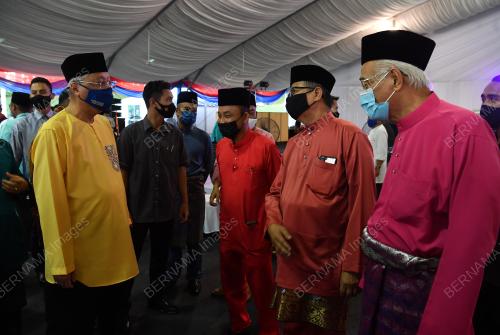 DATUK SERI ISMAIL SABRI YAAKOB