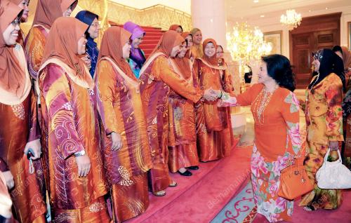 DATIN SERI ROSMAH MANSOR