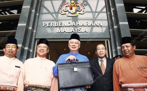 MOHD NAJIB TUN ABDUL RAZAK