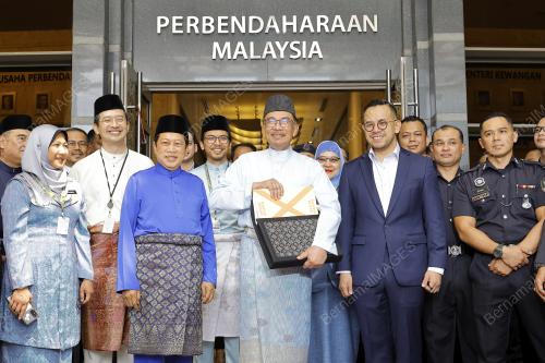 DATUK SERI ANWAR IBRAHIM