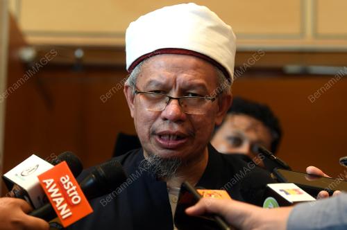 SENATOR DATUK DR ZULKIFLI MOHAMAD AL-BAKRI