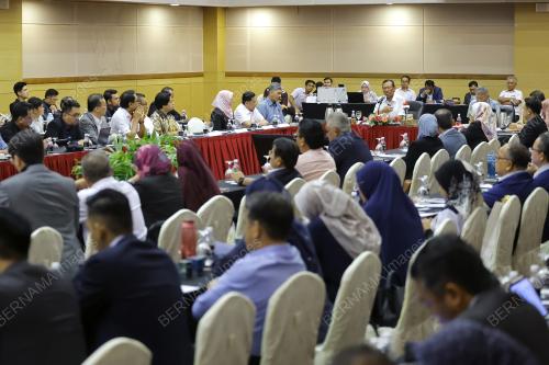 DATUK SERI AHMAD SHABERY CHEEK