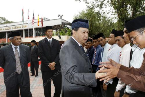 SULTAN SELANGOR SULTAN SHARAFUDDIN IDRIS SHAH