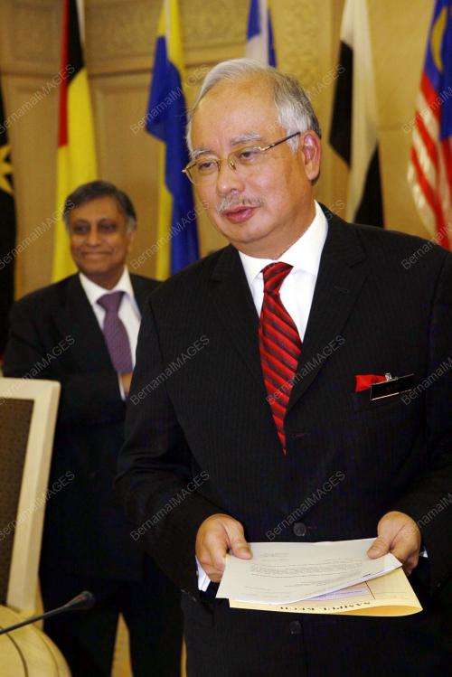 MOHD NAJIB TUN ABDUL RAZAK
