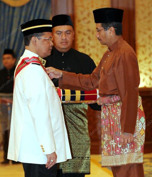 TUANKU MIZAN ZAINAL ABIDIN