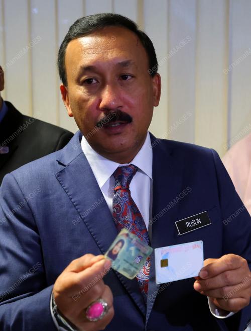 DATUK RUSLIN JUSOH