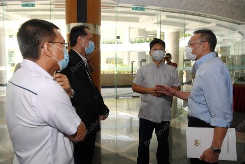 DATUK SERI HISHAMMUDDIN TUN HUSSEIN