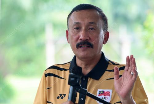 DATUK RUSLIN JUSOH