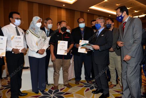 DATUK SERI DR ADHAM BABA