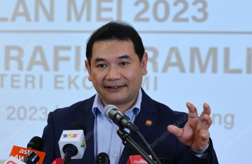 RAFIZI RAMLI