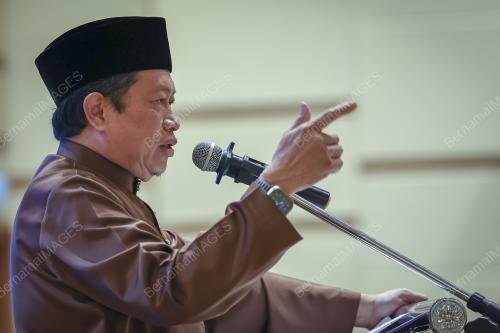 DATUK SERI AHMAD MASLAN
