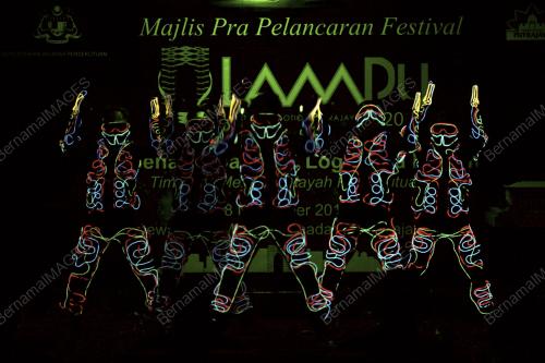 PTJ04_28112014_LAMPU