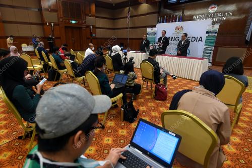 DATUK DR NOOR HISHAM ABDULLAH