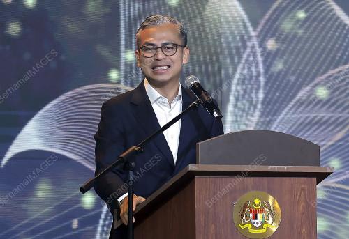 DATUK FAHMI FADZIL