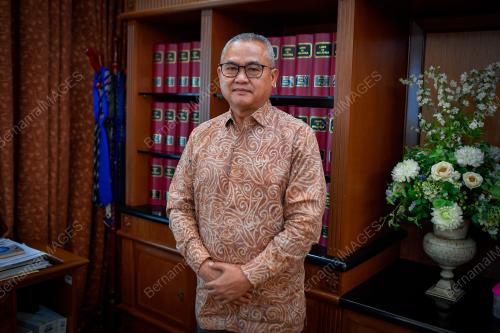 DATUK M BAKRI ABD MAJID