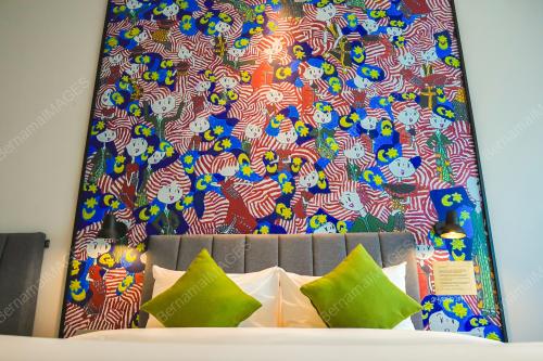 IBIS STYLES CELEBRATING NATIONAL DAY