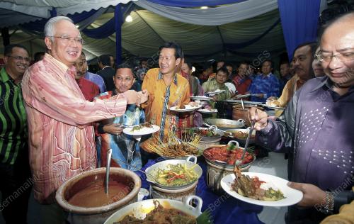 MOHD NAJIB TUN ABDUL RAZAK