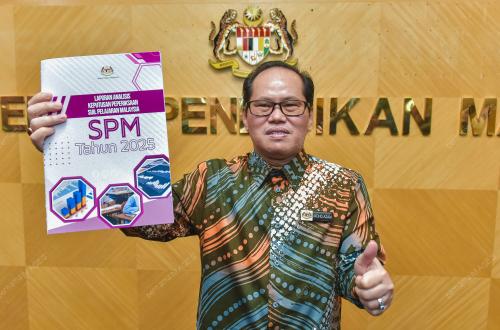 DATUK DR AZAM AHMAD