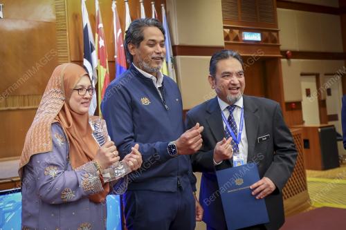 KHAIRY JAMALUDDIN