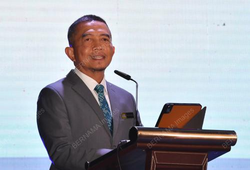 DATUK MOHD NIZOM SAIRI
