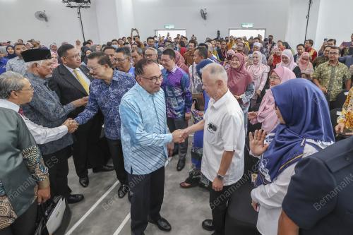 DATUK SERI ANWAR IBRAHIM