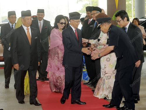PTJ05_01102012_AGONG