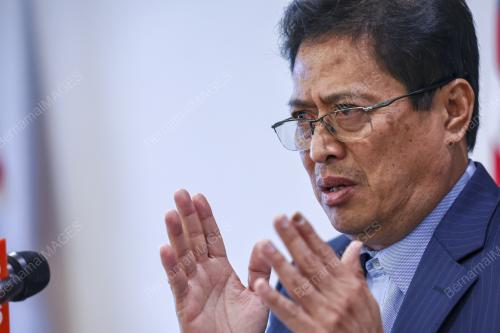 TAN SRI AZAM BAKI
