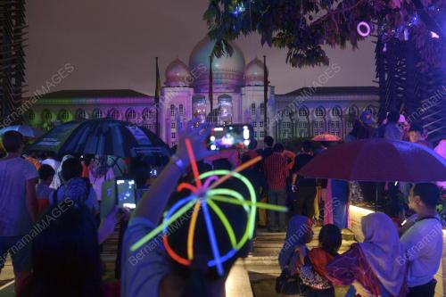 PTJ05_01112015_LAMPU