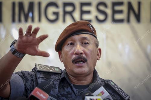 DATUK RUSLIN JUSOH