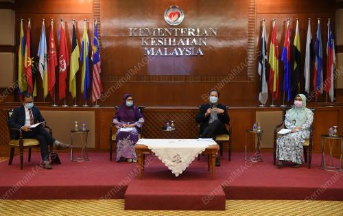 SESI WAWANCARA BERSAMA PANEL KKM