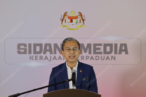 FAHMI FADZIL