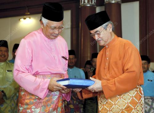DATUK SERI MOHD NAJIB TUN ABDUL RAZAK