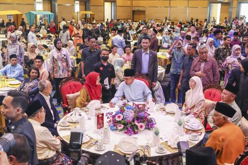 DATUK SERI ANWAR IBRAHIM