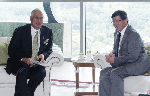 MOHD NAJIB TUN ABDUL RAZAK