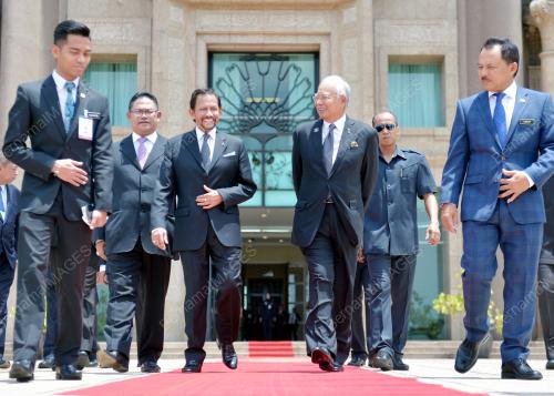 PTJ05_04102016_PM_BRUNEI
