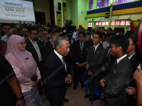 TAN SRI MUHYIDDIN YASSIN
