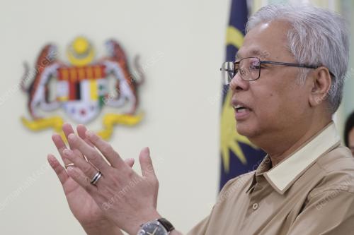 DATUK SERI ISMAIL SABRI YAAKOB