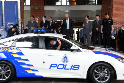 DATUK SERI HAMZAH ZAINUDDIN