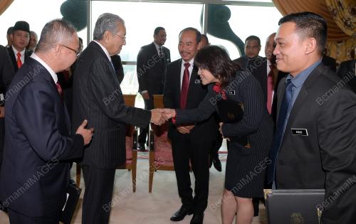 PTJ05_05092018_ANGKAT_SUMPAH_BN201809047389