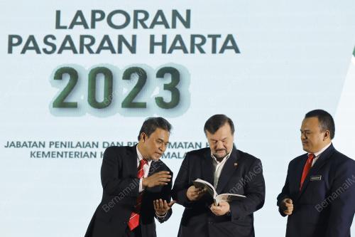 DATUK SERI AMIR HAMZAH AZIZAN